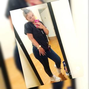 Meet your Posher, Abigail